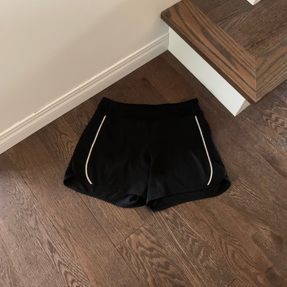 Lucy activewear Power size XS black shorts w/ drawstring & pockets - Picture 1 of 6